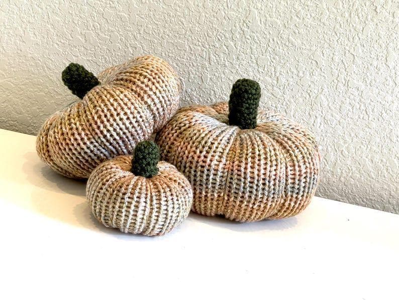 Set of 3 Knit Pumpkins, Knit Pumpkins, Fall Decor, Soft Pumpkins, Thanksgiving Deco, Harvest Decor, Halloween Decor