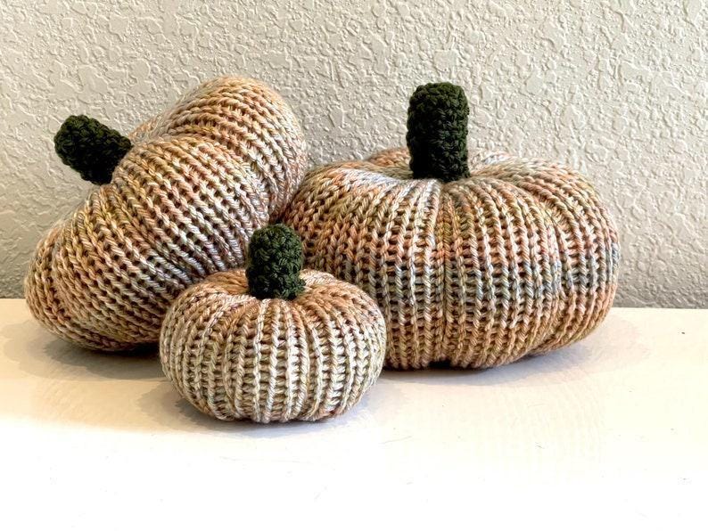 Set of 3 Knit Pumpkins, Knit Pumpkins, Fall Decor, Soft Pumpkins, Thanksgiving Deco, Harvest Decor, Halloween Decor